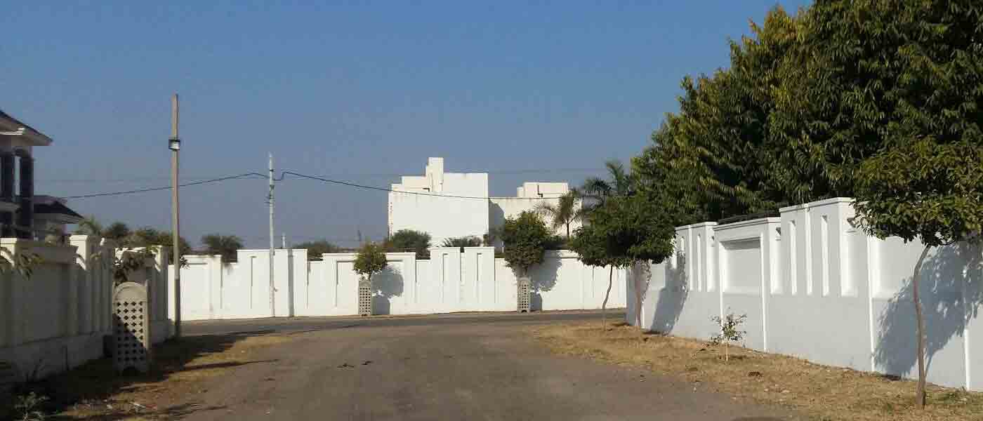 pearl regalia, plot in dholai mansarovar extension